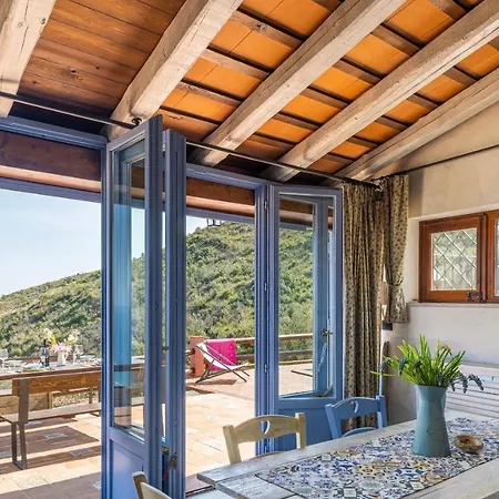 Holiday home Malandrino